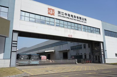 電気バスは未来へ向かう: 技術革新が都市部のグリーントラベルを推進